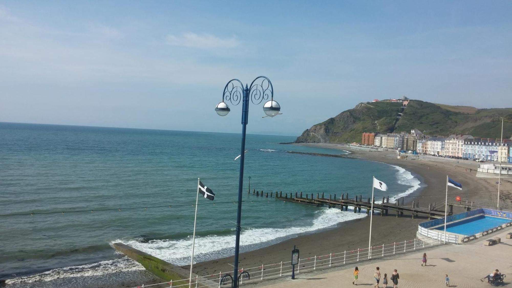 Awel Mor Holiday Apartment Aberystwyth Ruang foto